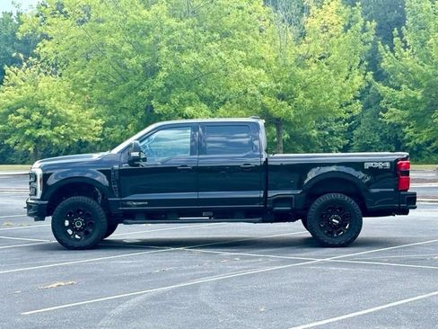 Used 2025 Ford F250 Lariat w/ Lariat Ultimate Package AWD/4WD image 3