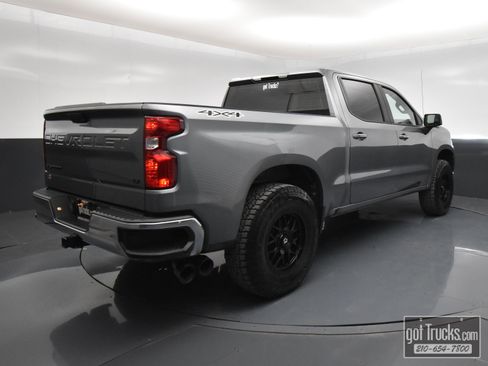 Used 2021 Chevrolet Silverado 1500 LT image 46
