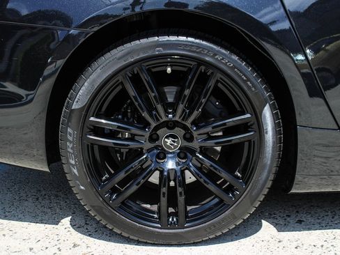 Used 2022 Maserati Quattroporte Modena Q4 AWD/4WD image 39