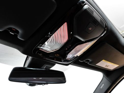 Used 2024 BMW 330i xDrive Sedan w/ Premium Package image 34