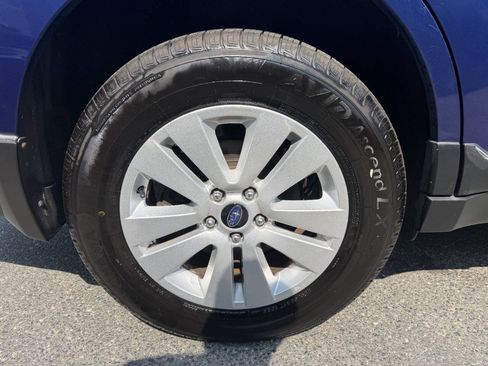 Used 2017 Subaru Outback 2.5i Premium AWD/4WD image 14