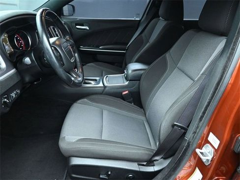 Used 2020 Dodge Charger SXT image 21