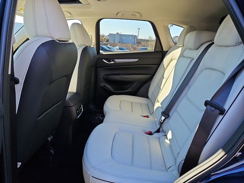 New 2025 MAZDA CX-5 AWD 2.5 S w/ Preferred Package image 8