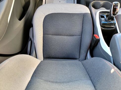 Used 2019 Chevrolet Bolt LT image 26