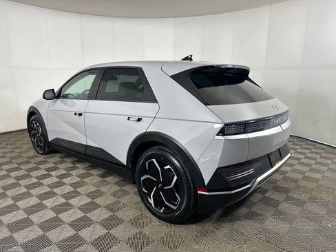 Used 2022 Hyundai Ioniq 5 SEL image 5