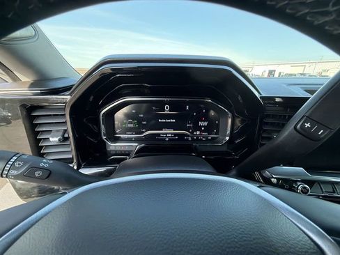 Certified 2024 GMC Sierra 1500 Elevation image 12