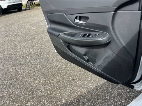 New 2026 Nissan Sentra SV w/ SV Convenience Package FWD image 15