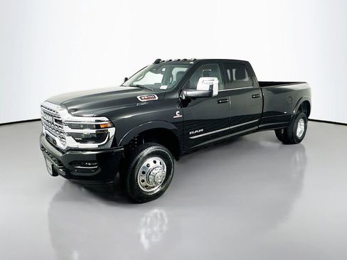 New 2026 RAM 3500 Limited w/ Towing Technology Group image 3