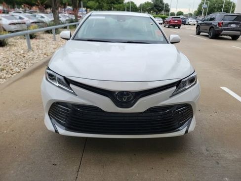 Used 2020 Toyota Camry LE FWD image 2