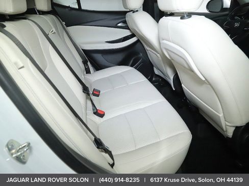 Used 2020 Buick Encore GX Essence w/ Experience Buick Package image 29