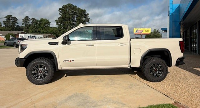 New 2026 GMC Sierra 1500 AT4X w/ LPO, Black Badging Package AWD/4WD image 4