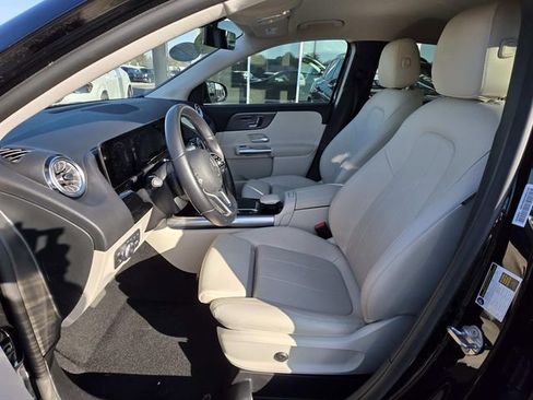 Certified 2022 Mercedes-Benz GLA 250 4MATIC image 11