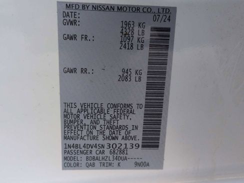 Used 2025 Nissan Altima 2.5 SV FWD image 31
