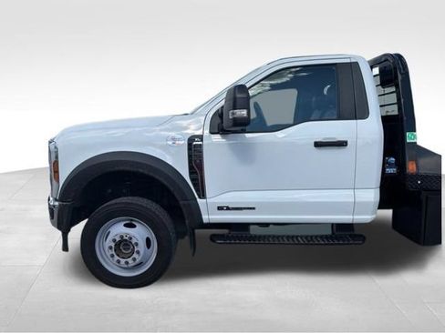 Used 2024 Ford F550 4x4 Regular Cab Super Duty image 2