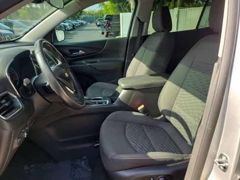 Used 2021 Chevrolet Equinox LT FWD image 21