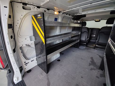 Used 2021 Mercedes-Benz Metris image 12