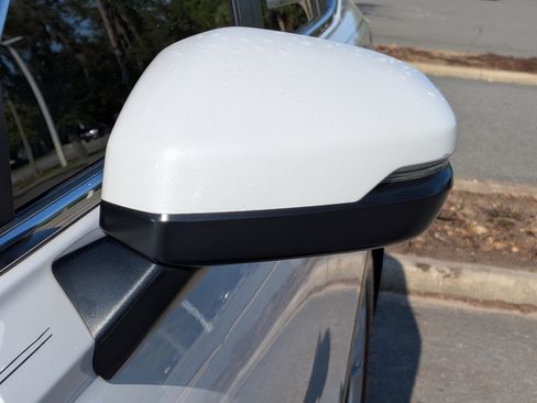 Used 2024 Honda CR-V EX image 11