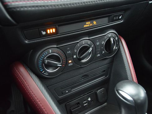 Used 2016 MAZDA CX-3 Touring w/ Premium Package image 17