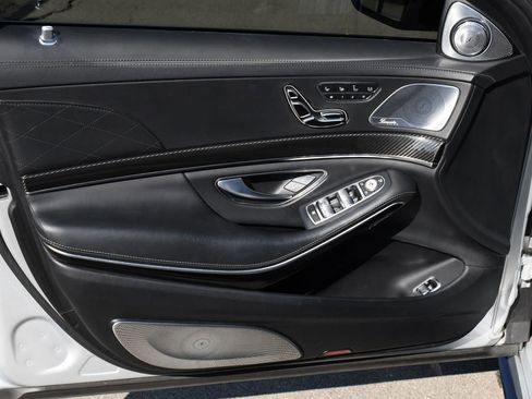 Used 2018 Mercedes-Benz S 63 AMG S 4MATIC Sedan image 23