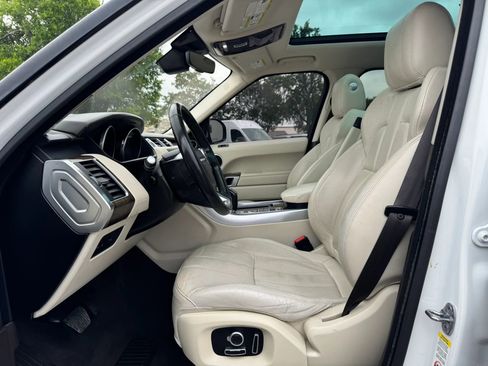 Used 2017 Land Rover Range Rover Sport HSE AWD/4WD image 16