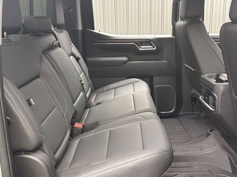 Used 2026 GMC Sierra 1500 SLT AWD/4WD image 41