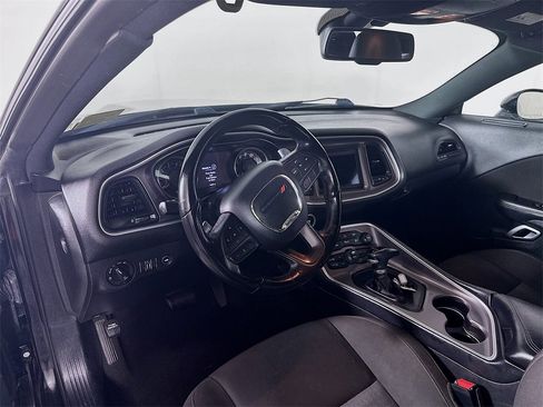 Used 2022 Dodge Challenger GT image 30