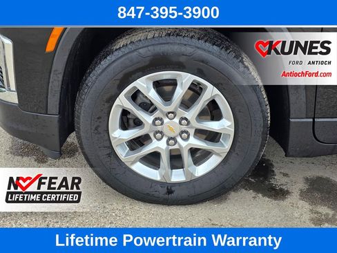 Used 2023 Chevrolet Traverse LS AWD/4WD image 12