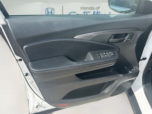 Certified 2023 Honda Passport EX-L image 19