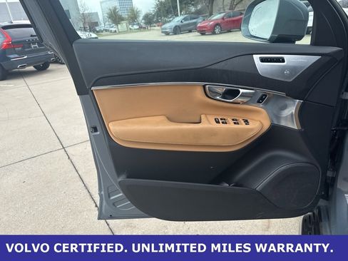 Certified 2023 Volvo XC90 B6 Ultimate image 19