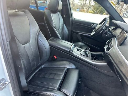 Used 2022 BMW X5 xDrive40i w/ Premium Package image 15