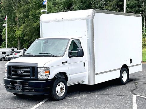 New 2024 Ford E-450 and Econoline 450 Super Duty w/ Driver's Safety Package image 2