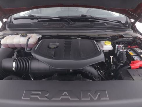 Used 2025 RAM 1500 Tungsten w/ Off Road Group AWD/4WD image 15
