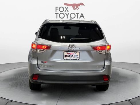 Used 2015 Toyota Highlander XLE FWD image 5