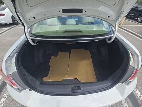 Used 2012 Honda Accord LX image 32