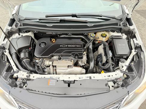 Used 2017 Chevrolet Cruze Premier image 67