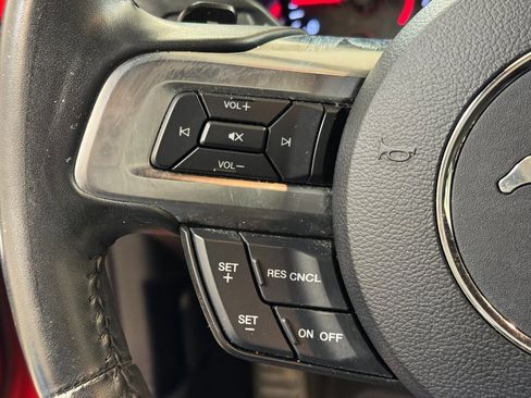 Used 2018 Ford Mustang Convertible image 31