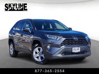 Used 2020 Toyota RAV4 XLE video 1