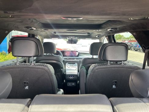 Used 2024 Hyundai Palisade Calligraphy image 10