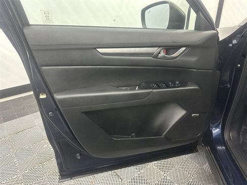 Used 2018 MAZDA CX-5 Touring w/ Preferred Equipment Package image 11