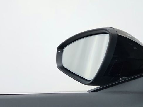 Used 2024 Audi Q4 e-tron Premium w/ Convenience Package image 15