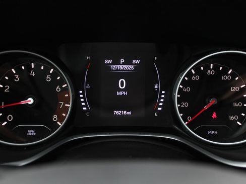 Used 2018 Jeep Compass Sport image 15