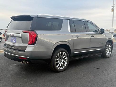 Used 2021 GMC Yukon XL Denali image 17