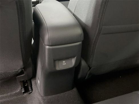 New 2025 Nissan Versa SV w/ Trunk Package image 15