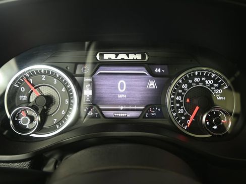 Used 2025 RAM 1500 Laramie w/ Sport Appearance Package AWD/4WD image 25