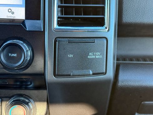 Used 2017 Ford F150 XLT w/ Equipment Group 302A Luxury image 28