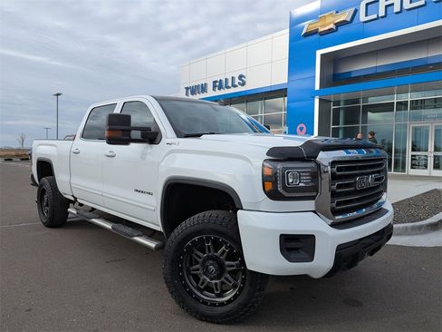 Used 2015 GMC Sierra 3500 SLE image 1