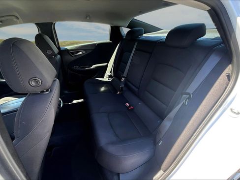 Used 2023 Chevrolet Malibu LT FWD image 14