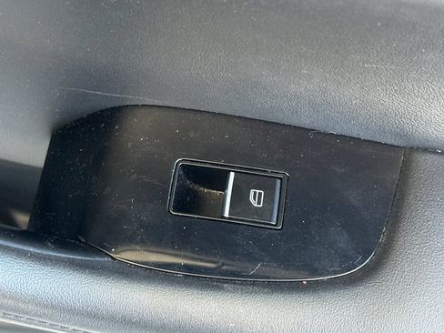 Used 2025 MAZDA MAZDA3 s Sport FWD image 21