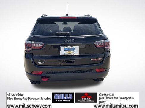 Used 2018 Jeep Compass Trailhawk w/ Cold Weather Group AWD/4WD image 4