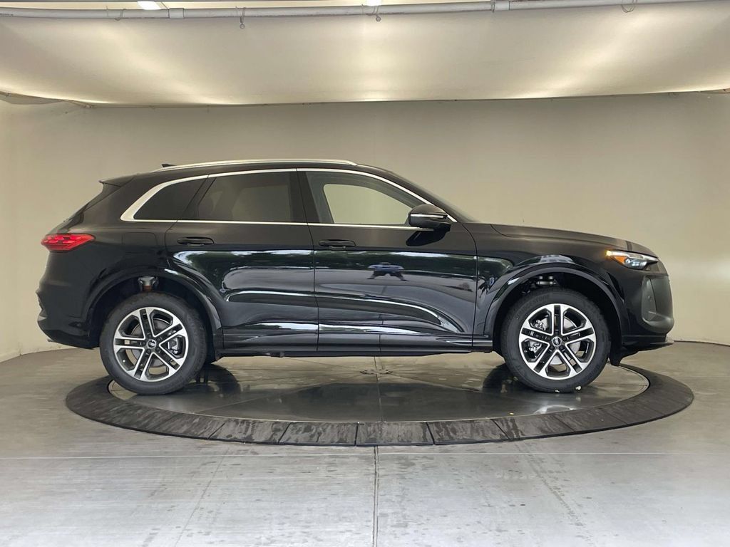 New 2026 Audi Q5 Premium Plus AWD/4WD image 8
